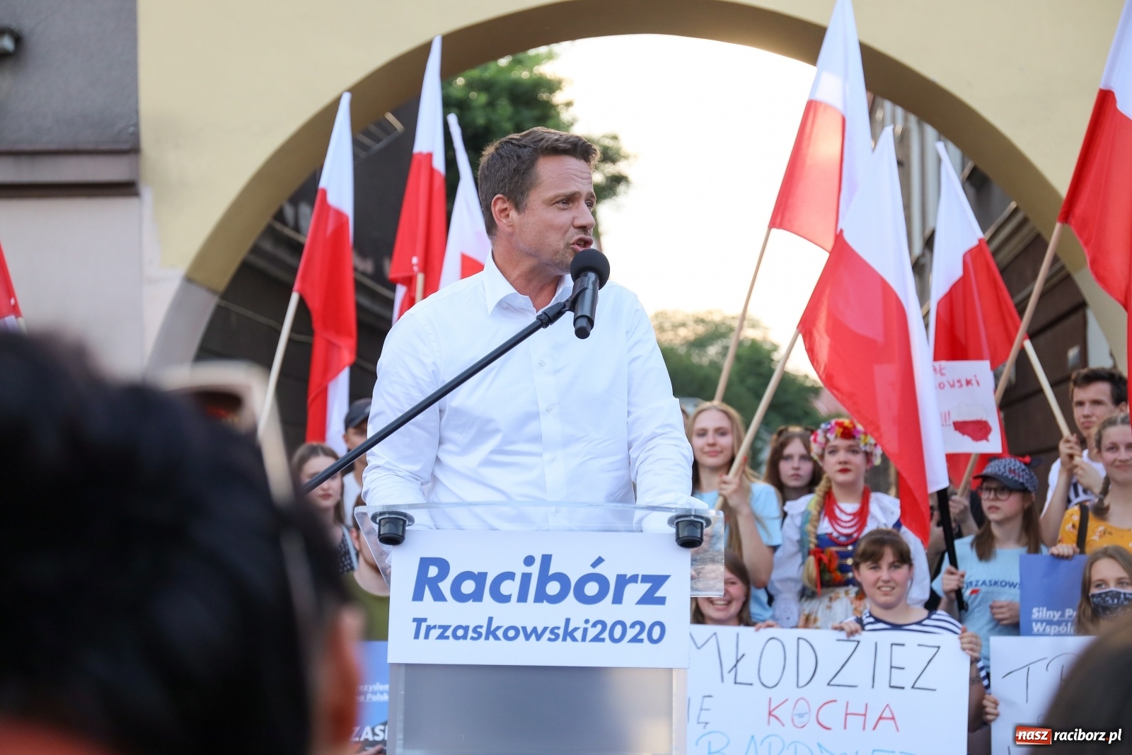 Zdjęcie w galerii na portalu naszraciborz.pl: Prezydent Raciborza zdradził kogo poprze w wyborach na urząd Prezydenta RP wiadomości z regionu