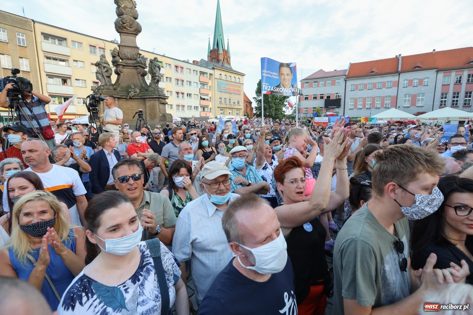Zdjęcie w galerii na portalu naszraciborz.pl: Prezydent Raciborza zdradził kogo poprze w wyborach na urząd Prezydenta RP wiadomości z regionu
