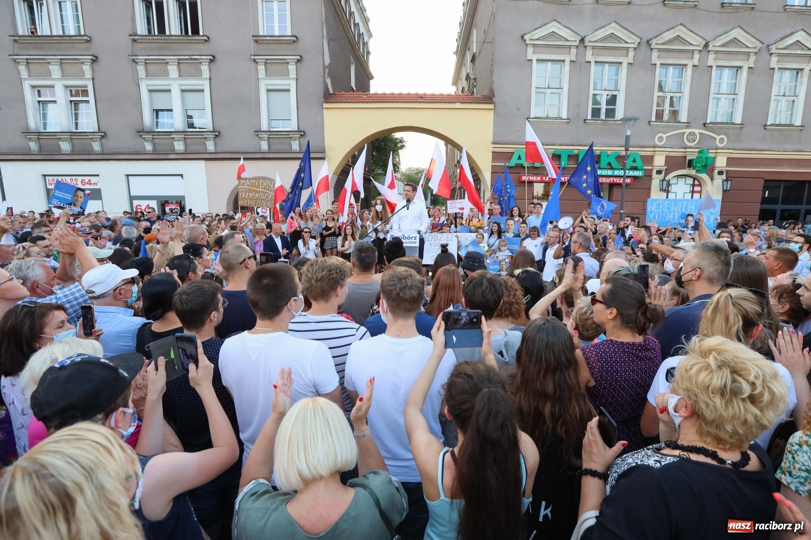 Zdjęcie w galerii na portalu naszraciborz.pl: Prezydent Raciborza zdradził kogo poprze w wyborach na urząd Prezydenta RP wiadomości z regionu
