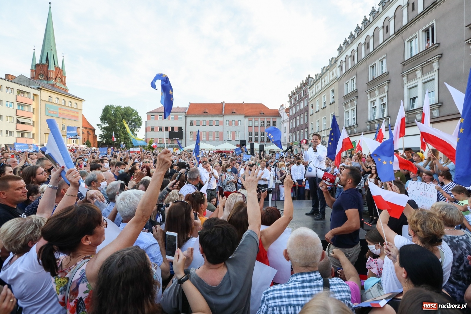 Zdjęcie w galerii na portalu naszraciborz.pl: Prezydent Raciborza zdradził kogo poprze w wyborach na urząd Prezydenta RP wiadomości z regionu