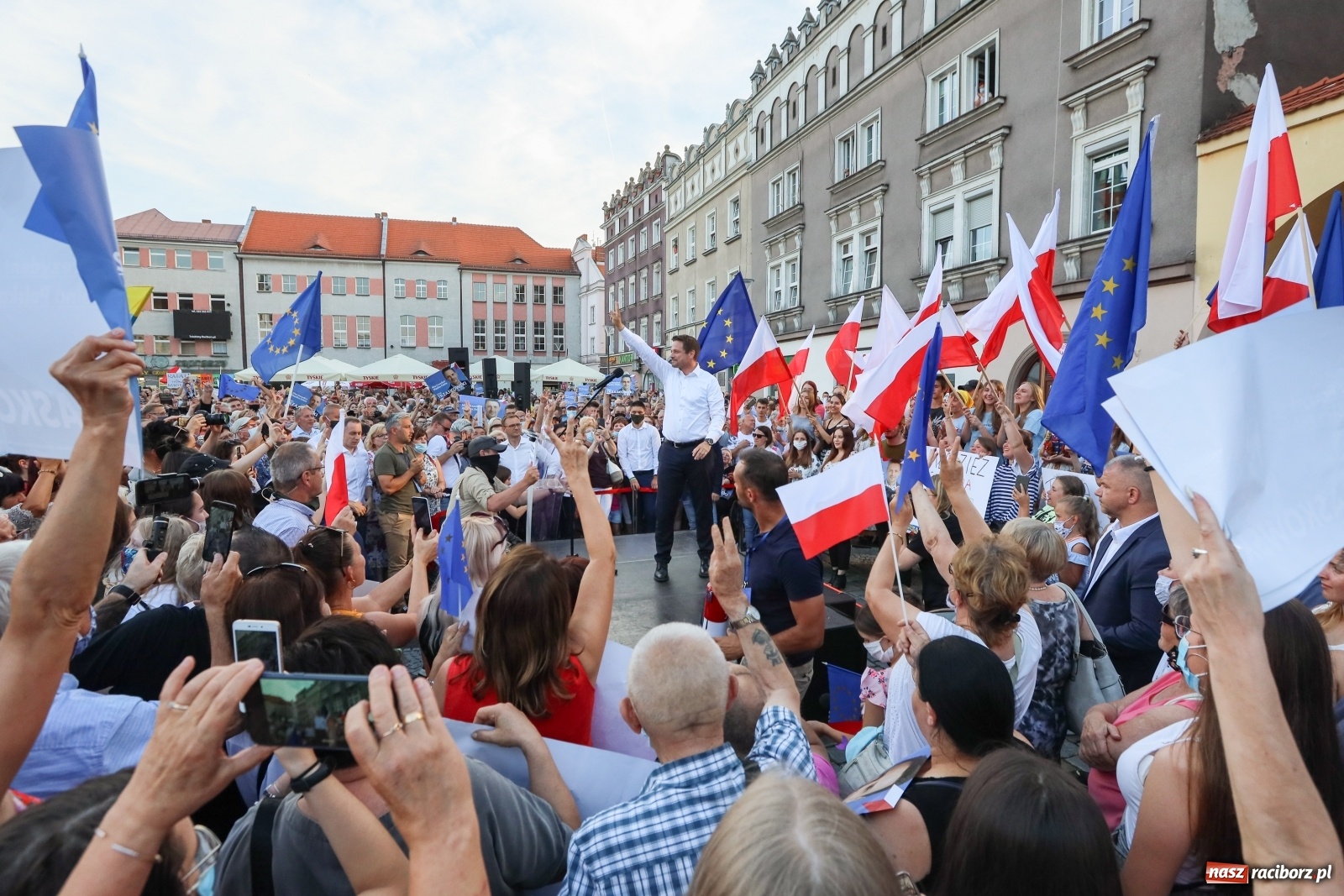 Zdjęcie w galerii na portalu naszraciborz.pl: Prezydent Raciborza zdradził kogo poprze w wyborach na urząd Prezydenta RP wiadomości z regionu