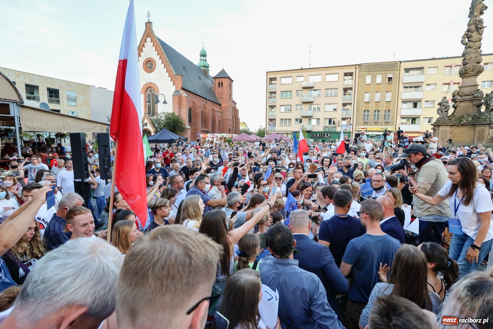 Zdjęcie w galerii na portalu naszraciborz.pl: Prezydent Raciborza zdradził kogo poprze w wyborach na urząd Prezydenta RP wiadomości z regionu