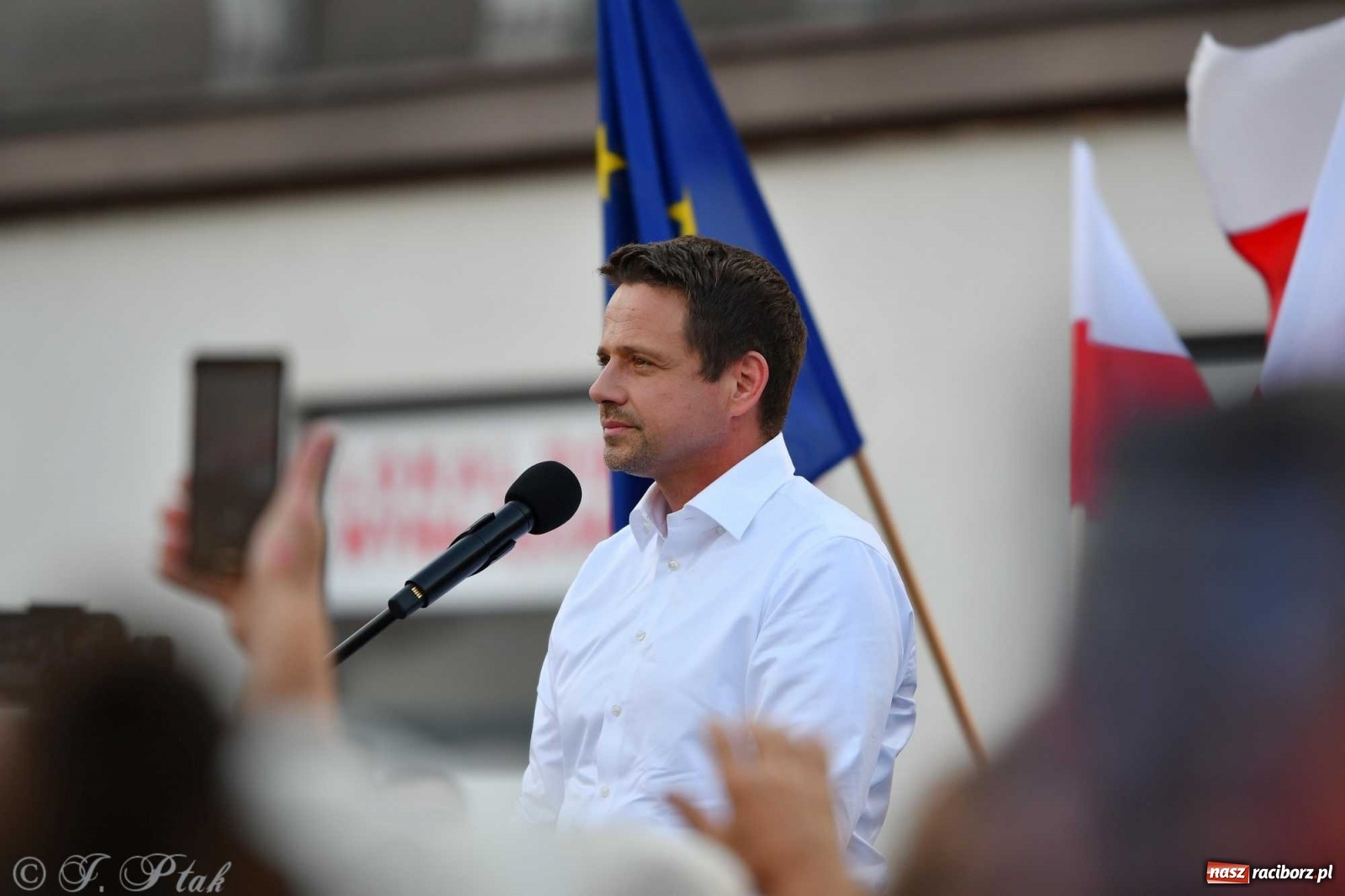 Zdjęcie w galerii na portalu naszraciborz.pl: Prezydent Raciborza zdradził kogo poprze w wyborach na urząd Prezydenta RP wiadomości z regionu