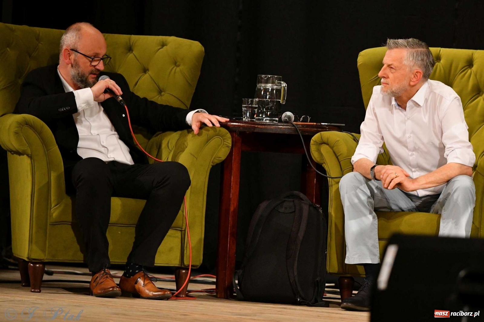 Zdjęcie w galerii na portalu naszraciborz.pl: Migalski vs Zybertowicz. Wyborcza debata w Strzesze [FOTO i WIDEO] wiadomości z regionu