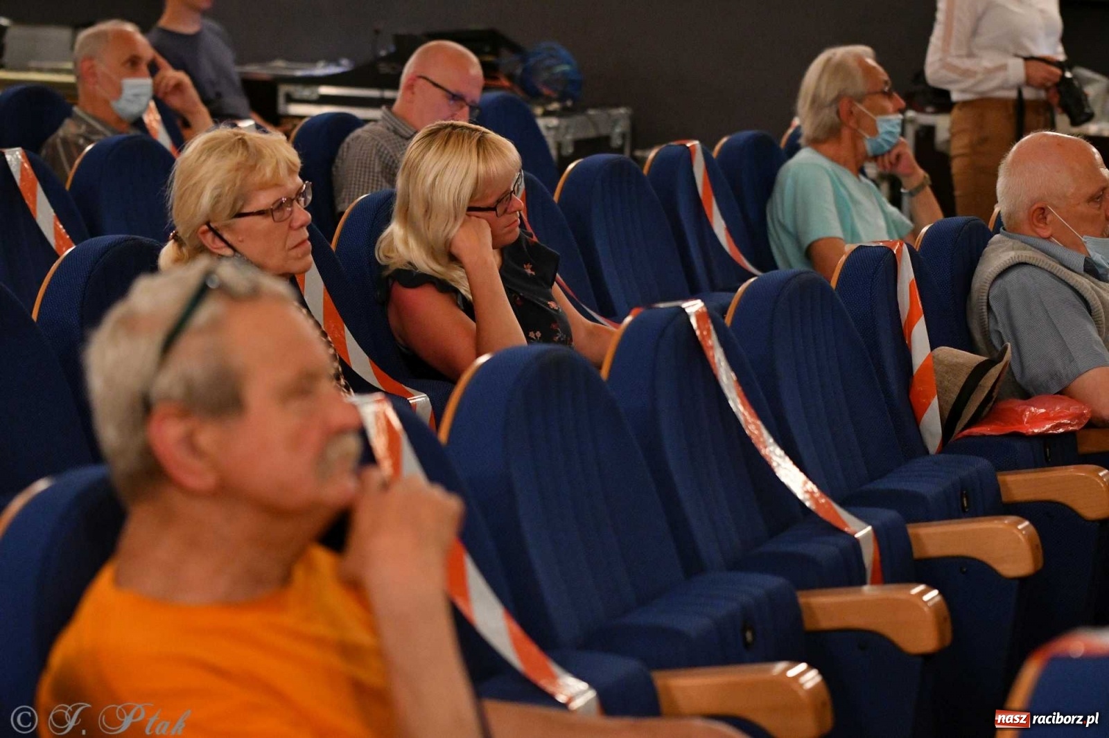 Zdjęcie w galerii na portalu naszraciborz.pl: Migalski vs Zybertowicz. Wyborcza debata w Strzesze [FOTO i WIDEO] wiadomości z regionu