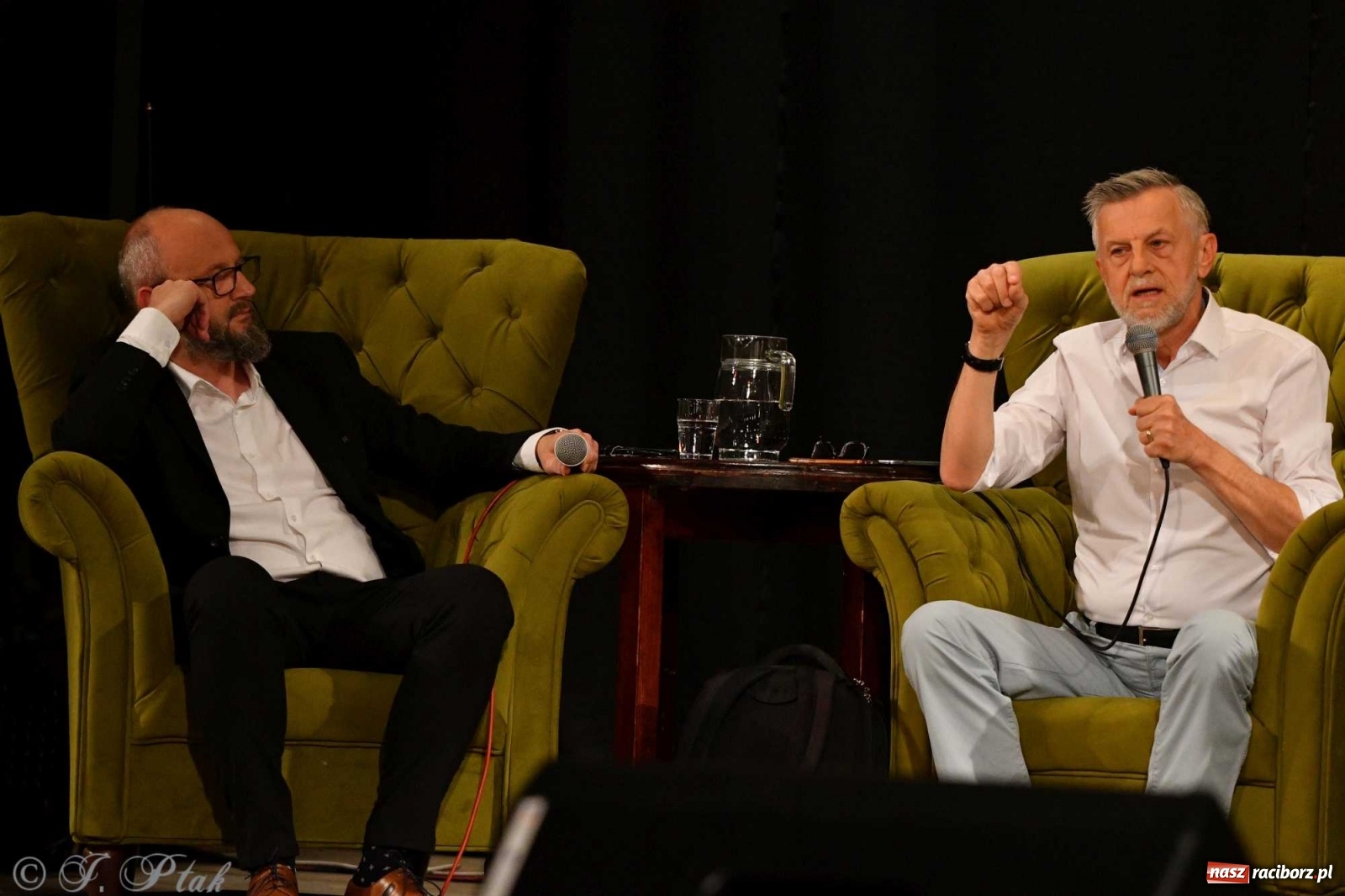 Zdjęcie w galerii na portalu naszraciborz.pl: Migalski vs Zybertowicz. Wyborcza debata w Strzesze [FOTO i WIDEO] wiadomości z regionu