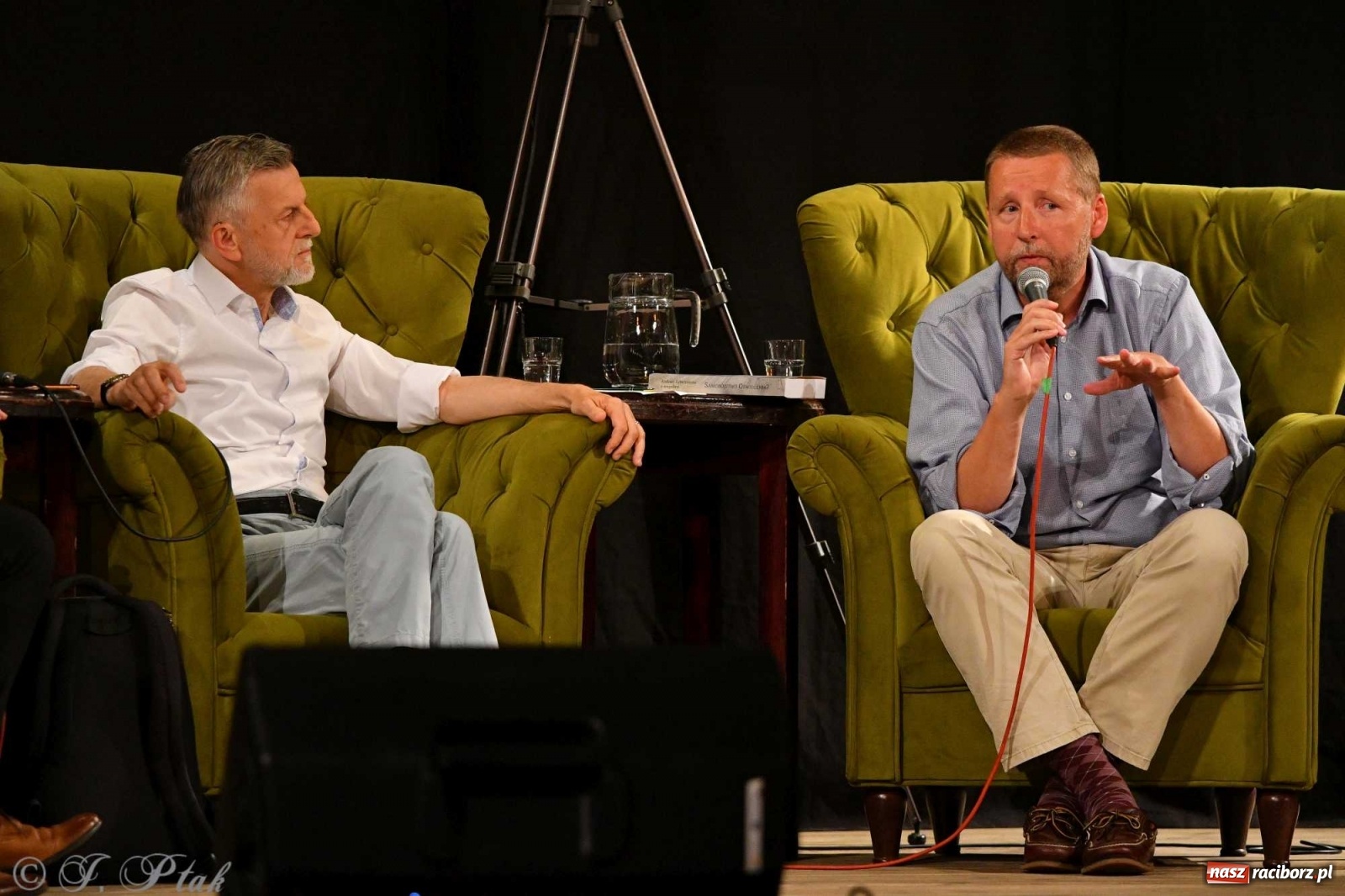 Zdjęcie w galerii na portalu naszraciborz.pl: Migalski vs Zybertowicz. Wyborcza debata w Strzesze [FOTO i WIDEO] wiadomości z regionu