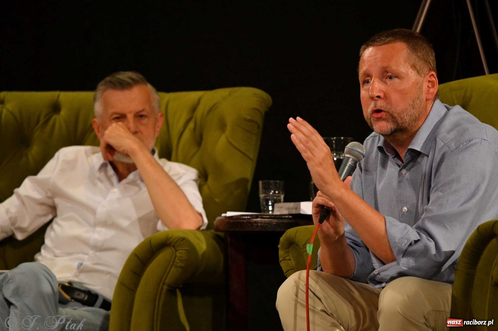 Zdjęcie w galerii na portalu naszraciborz.pl: Migalski vs Zybertowicz. Wyborcza debata w Strzesze [FOTO i WIDEO] wiadomości z regionu