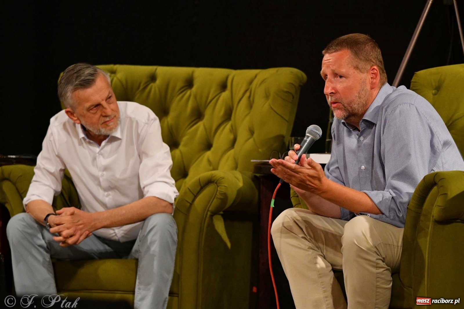 Zdjęcie w galerii na portalu naszraciborz.pl: Migalski vs Zybertowicz. Wyborcza debata w Strzesze [FOTO i WIDEO] wiadomości z regionu