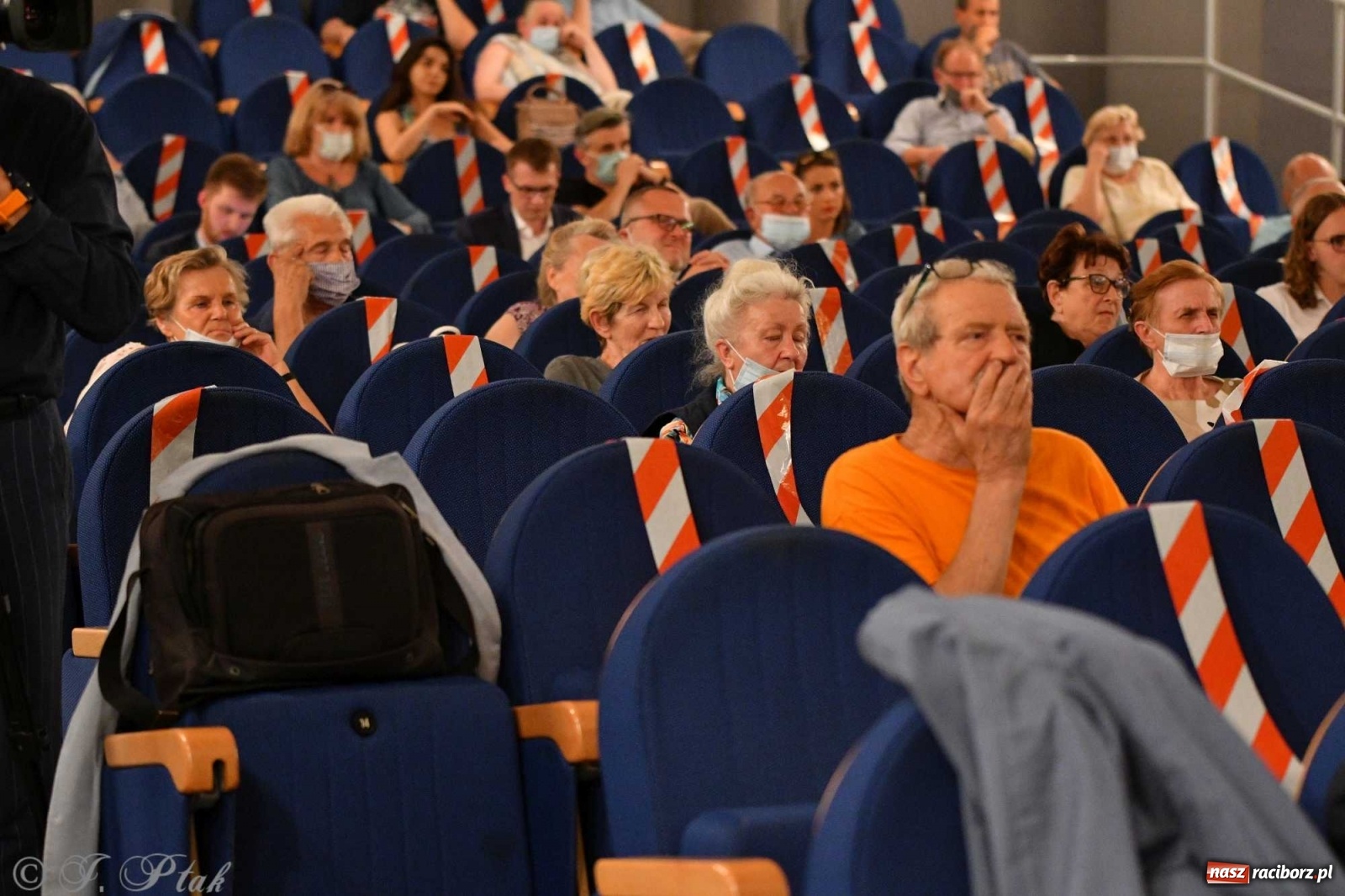 Zdjęcie w galerii na portalu naszraciborz.pl: Migalski vs Zybertowicz. Wyborcza debata w Strzesze [FOTO i WIDEO] wiadomości z regionu