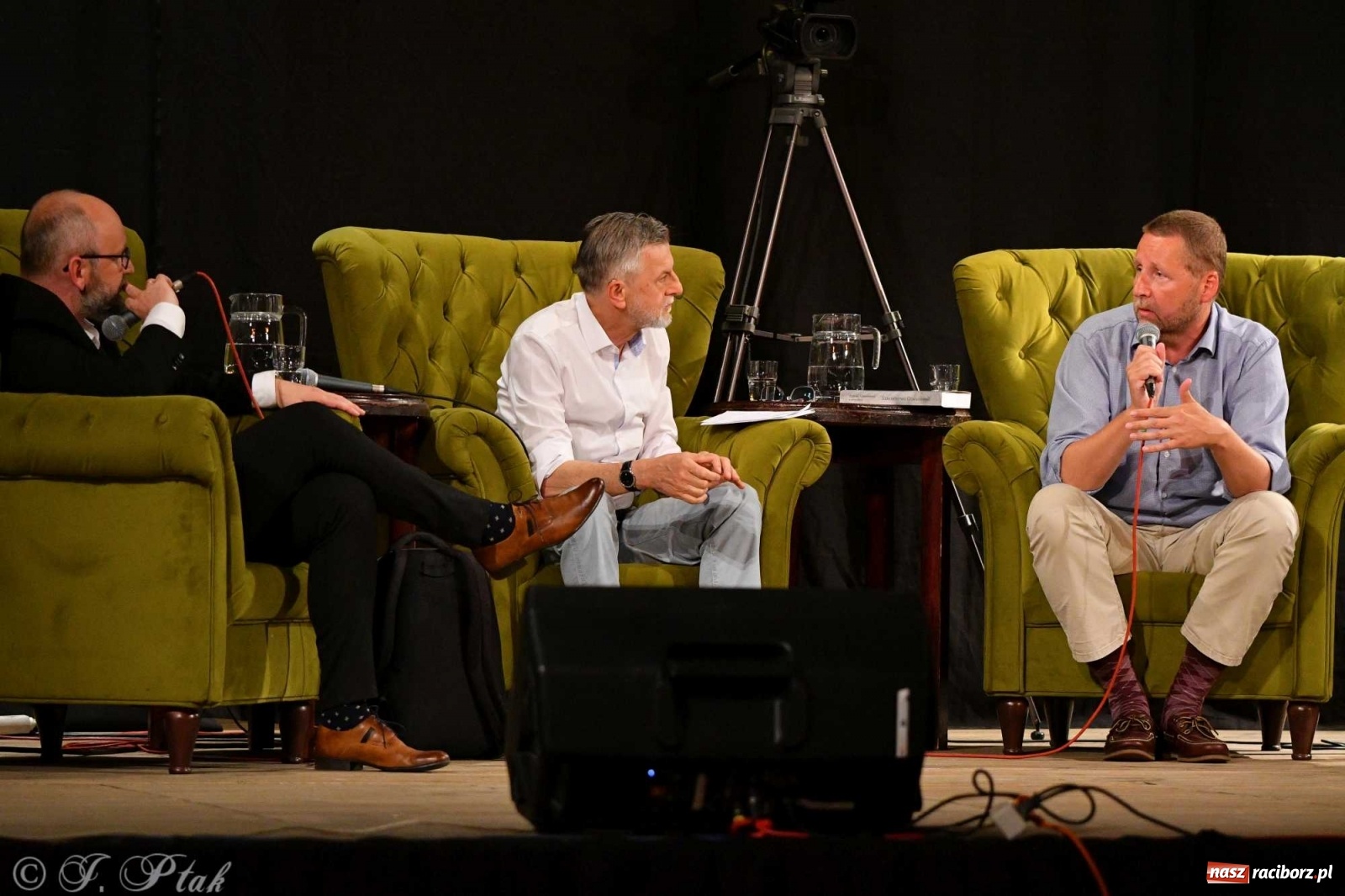 Zdjęcie w galerii na portalu naszraciborz.pl: Migalski vs Zybertowicz. Wyborcza debata w Strzesze [FOTO i WIDEO] wiadomości z regionu