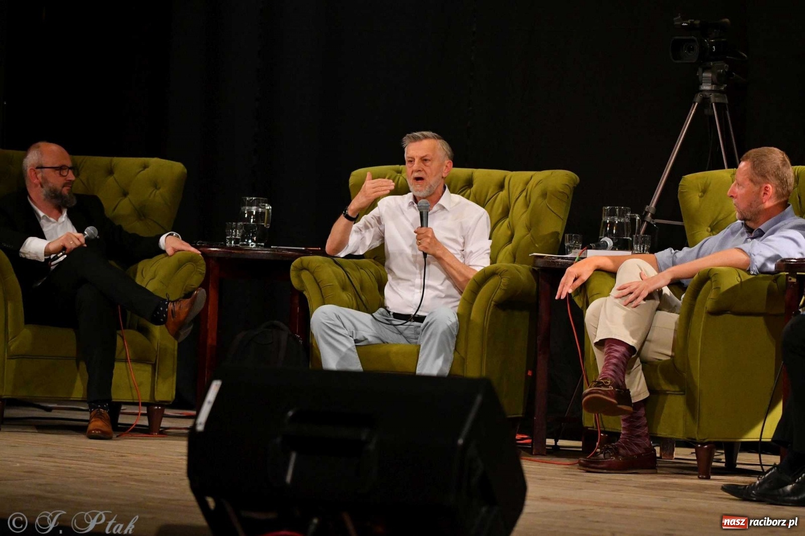 Zdjęcie w galerii na portalu naszraciborz.pl: Migalski vs Zybertowicz. Wyborcza debata w Strzesze [FOTO i WIDEO] wiadomości z regionu