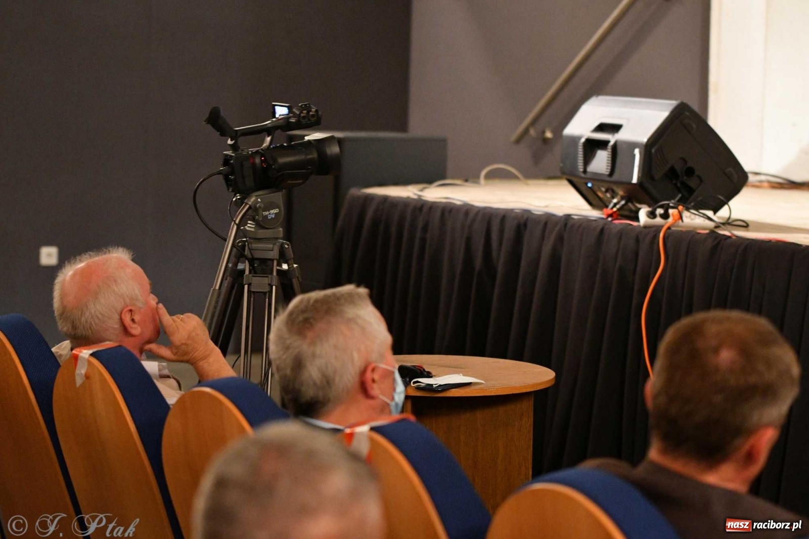 Zdjęcie w galerii na portalu naszraciborz.pl: Migalski vs Zybertowicz. Wyborcza debata w Strzesze [FOTO i WIDEO] wiadomości z regionu
