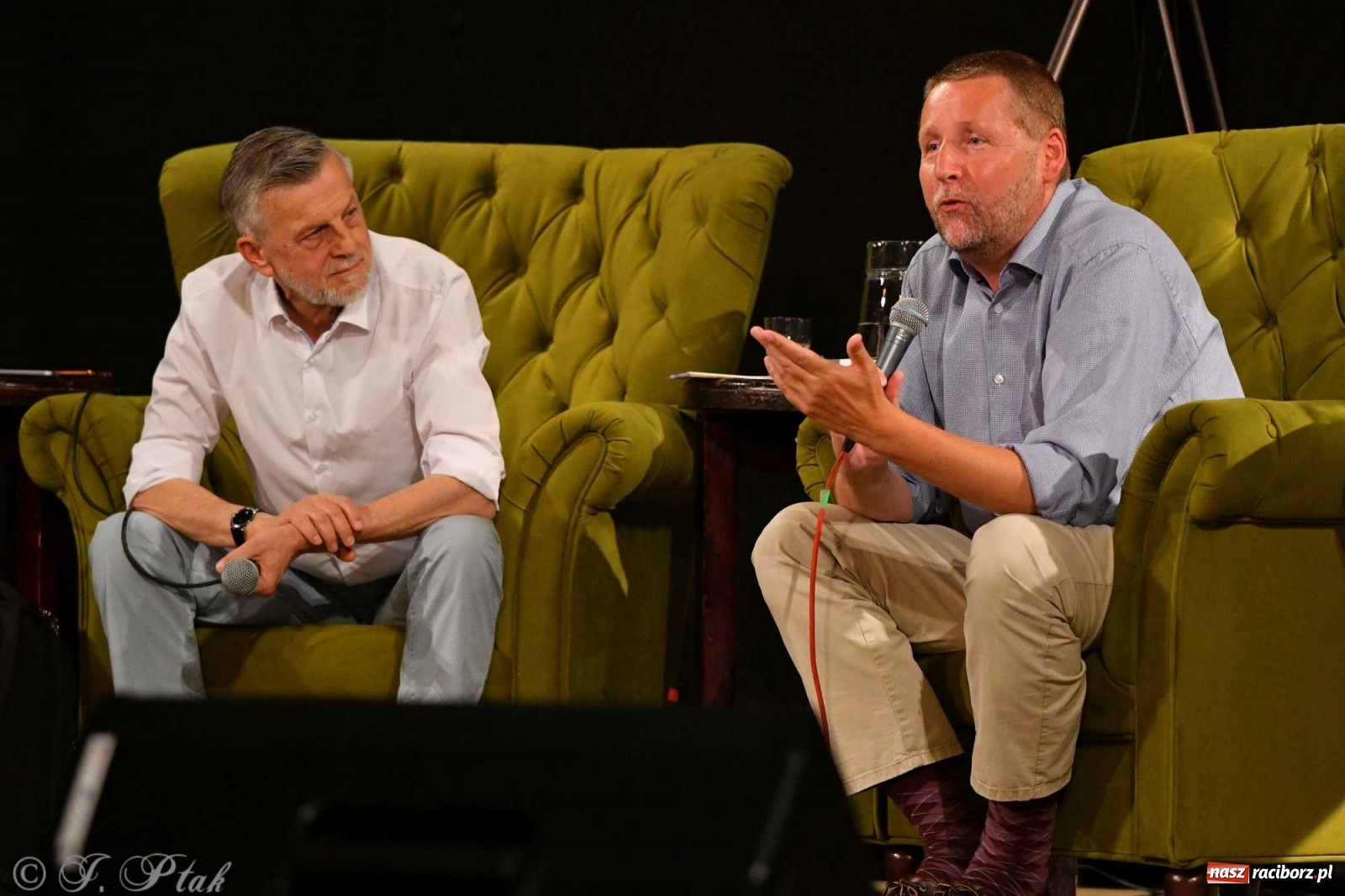 Zdjęcie w galerii na portalu naszraciborz.pl: Migalski vs Zybertowicz. Wyborcza debata w Strzesze [FOTO i WIDEO] wiadomości z regionu