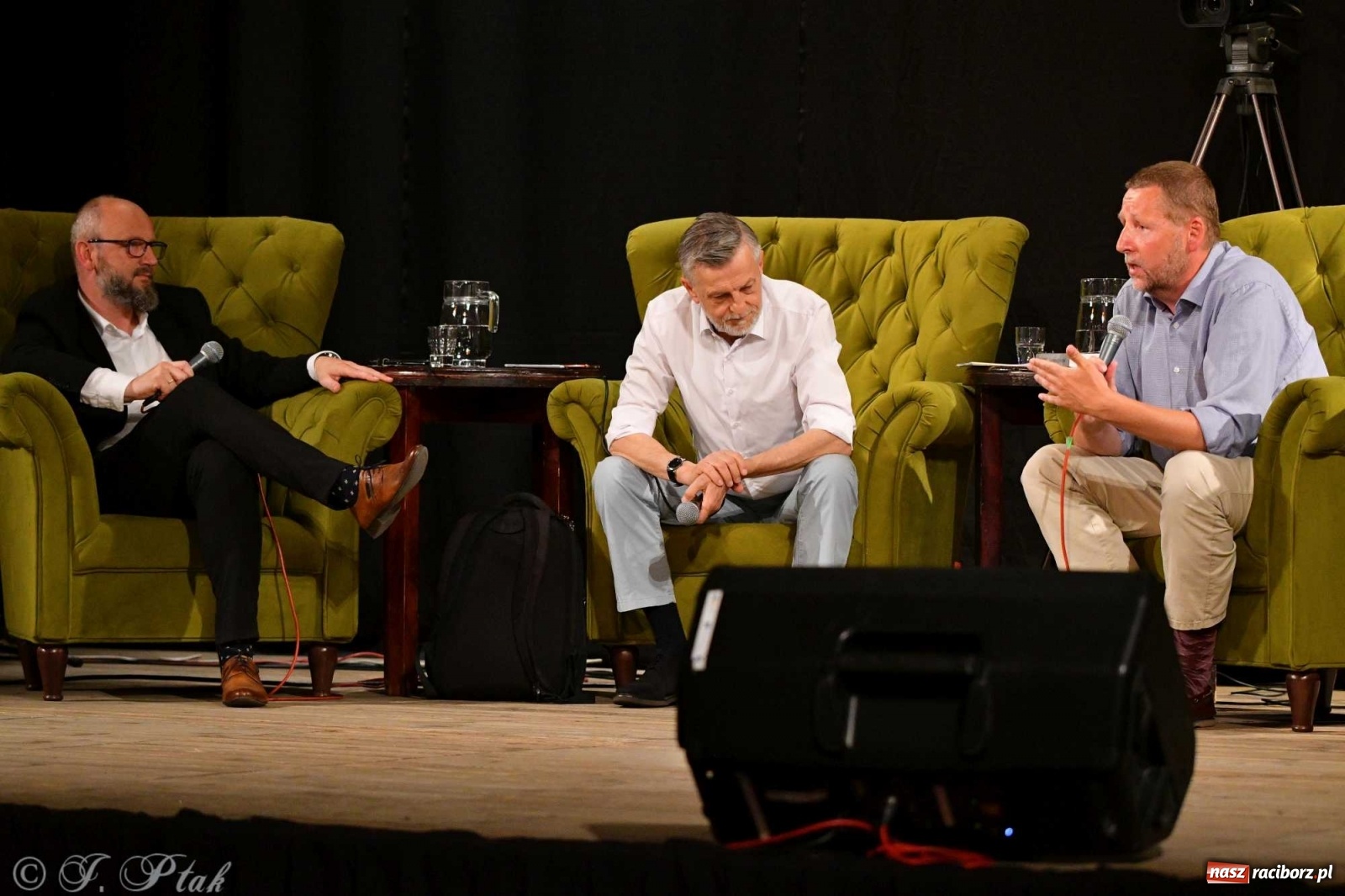 Zdjęcie w galerii na portalu naszraciborz.pl: Migalski vs Zybertowicz. Wyborcza debata w Strzesze [FOTO i WIDEO] wiadomości z regionu