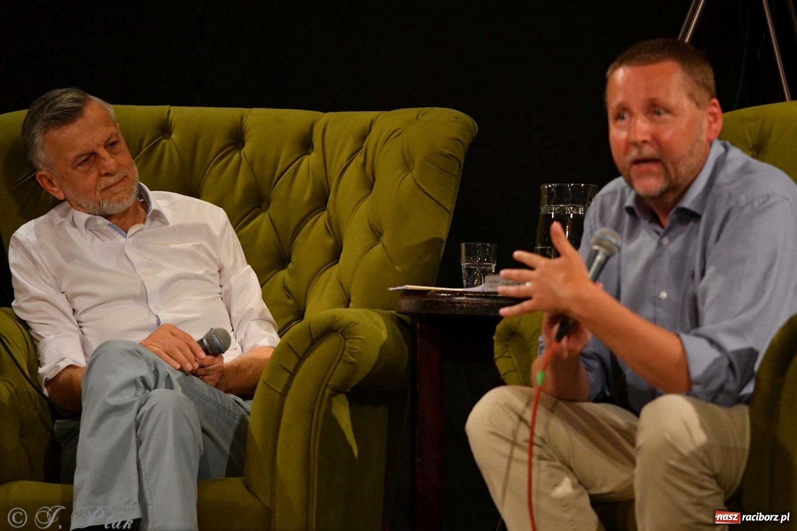 Zdjęcie w galerii na portalu naszraciborz.pl: Migalski vs Zybertowicz. Wyborcza debata w Strzesze [FOTO i WIDEO] wiadomości z regionu