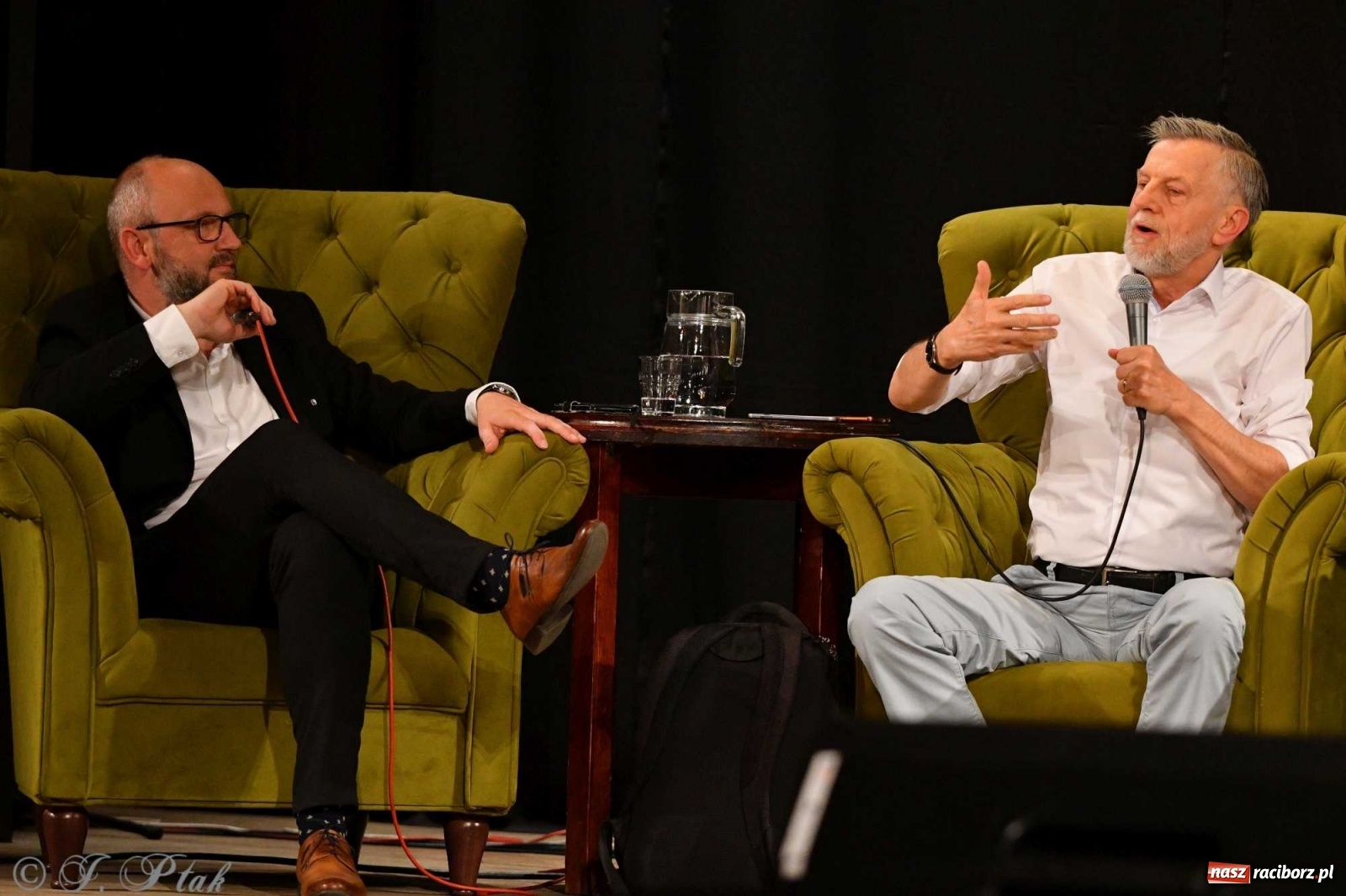 Zdjęcie w galerii na portalu naszraciborz.pl: Migalski vs Zybertowicz. Wyborcza debata w Strzesze [FOTO i WIDEO] wiadomości z regionu