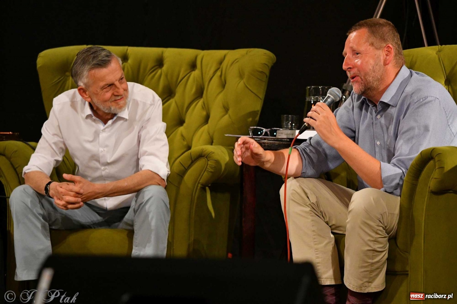 Zdjęcie w galerii na portalu naszraciborz.pl: Migalski vs Zybertowicz. Wyborcza debata w Strzesze [FOTO i WIDEO] wiadomości z regionu