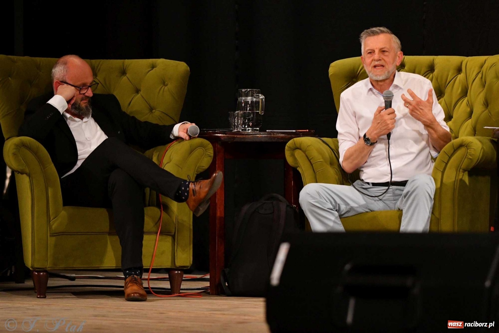 Zdjęcie w galerii na portalu naszraciborz.pl: Migalski vs Zybertowicz. Wyborcza debata w Strzesze [FOTO i WIDEO] wiadomości z regionu