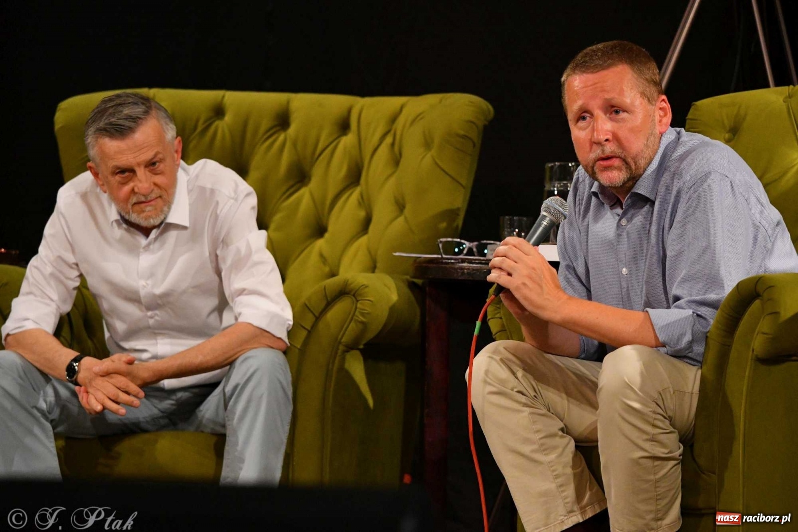 Zdjęcie w galerii na portalu naszraciborz.pl: Migalski vs Zybertowicz. Wyborcza debata w Strzesze [FOTO i WIDEO] wiadomości z regionu