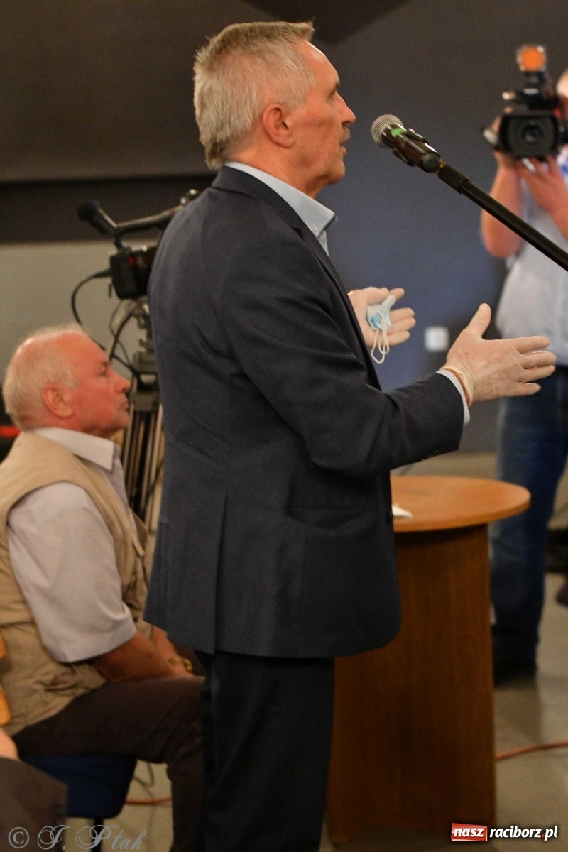 Zdjęcie w galerii na portalu naszraciborz.pl: Migalski vs Zybertowicz. Wyborcza debata w Strzesze [FOTO i WIDEO] wiadomości z regionu