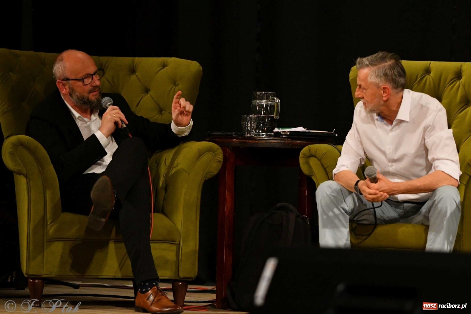 Zdjęcie w galerii na portalu naszraciborz.pl: Migalski vs Zybertowicz. Wyborcza debata w Strzesze [FOTO i WIDEO] wiadomości z regionu