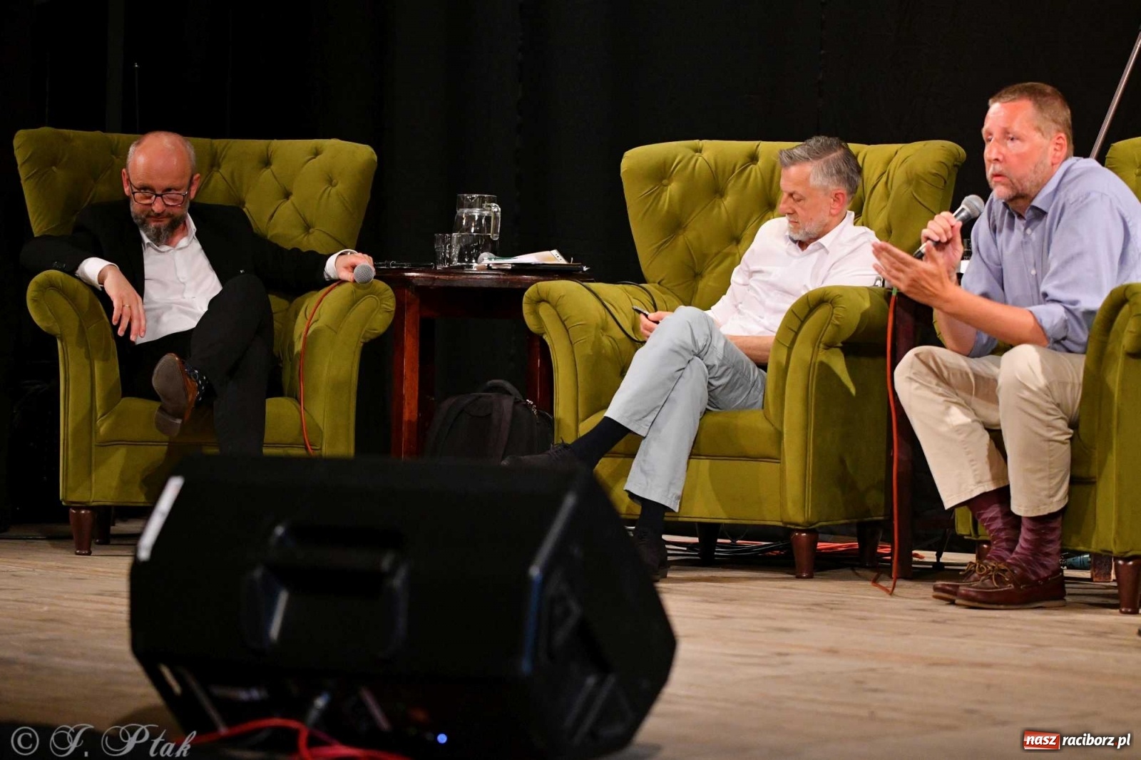 Zdjęcie w galerii na portalu naszraciborz.pl: Migalski vs Zybertowicz. Wyborcza debata w Strzesze [FOTO i WIDEO] wiadomości z regionu