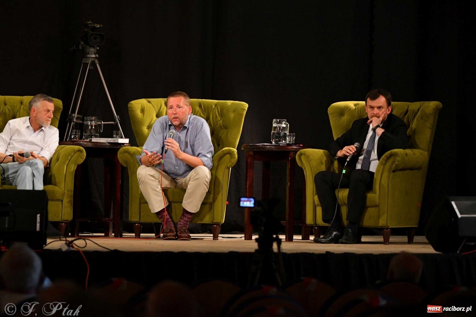 Zdjęcie w galerii na portalu naszraciborz.pl: Migalski vs Zybertowicz. Wyborcza debata w Strzesze [FOTO i WIDEO] wiadomości z regionu