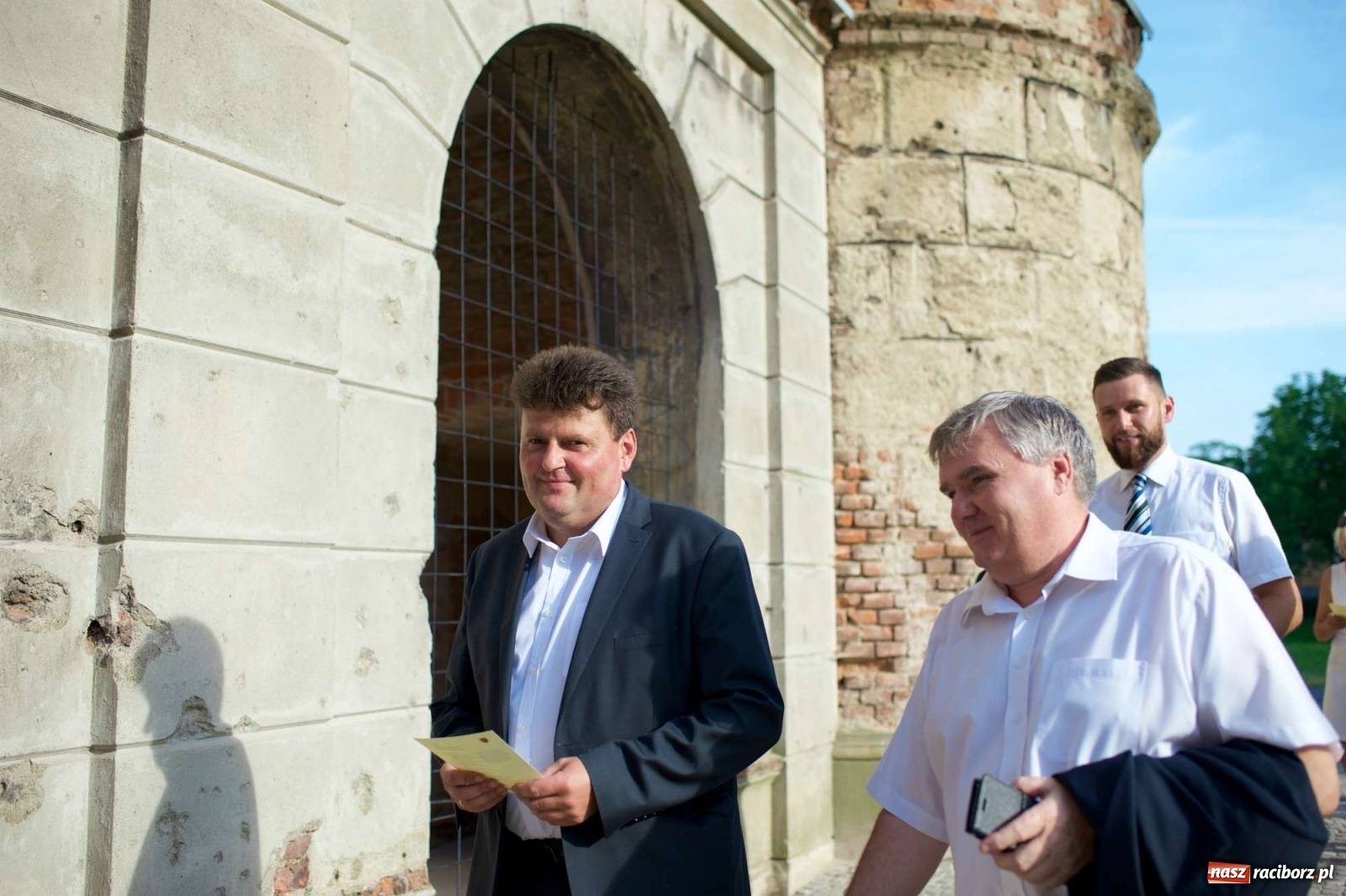 Zdjęcie w galerii na portalu naszraciborz.pl: Rewitalizacja ruin zamku w Tworkowie na wideo wiadomości z regionu