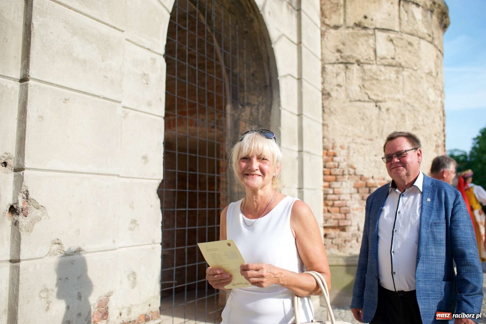 Zdjęcie w galerii na portalu naszraciborz.pl: Rewitalizacja ruin zamku w Tworkowie na wideo wiadomości z regionu
