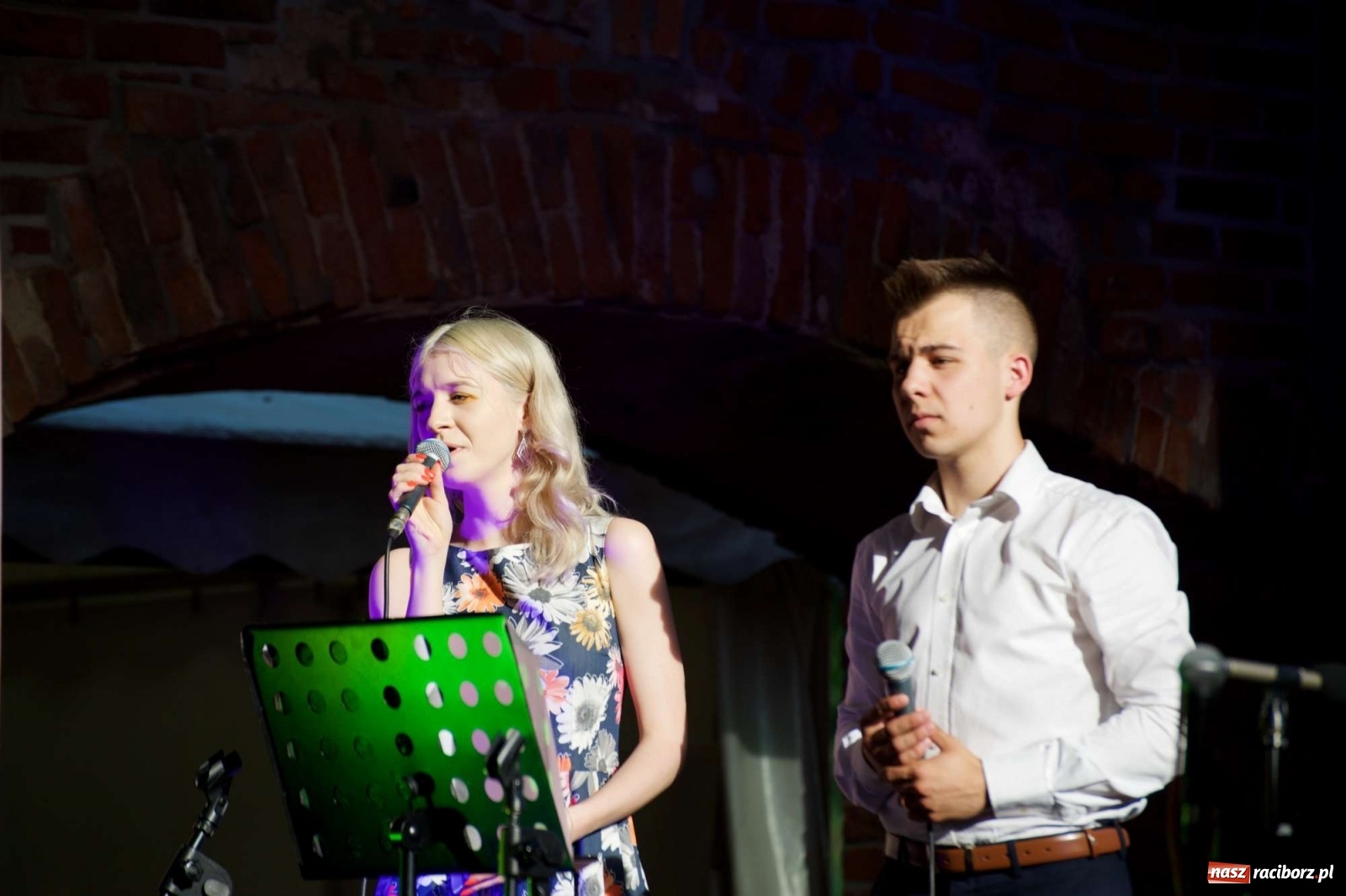 Zdjęcie w galerii na portalu naszraciborz.pl: Rewitalizacja ruin zamku w Tworkowie na wideo wiadomości z regionu