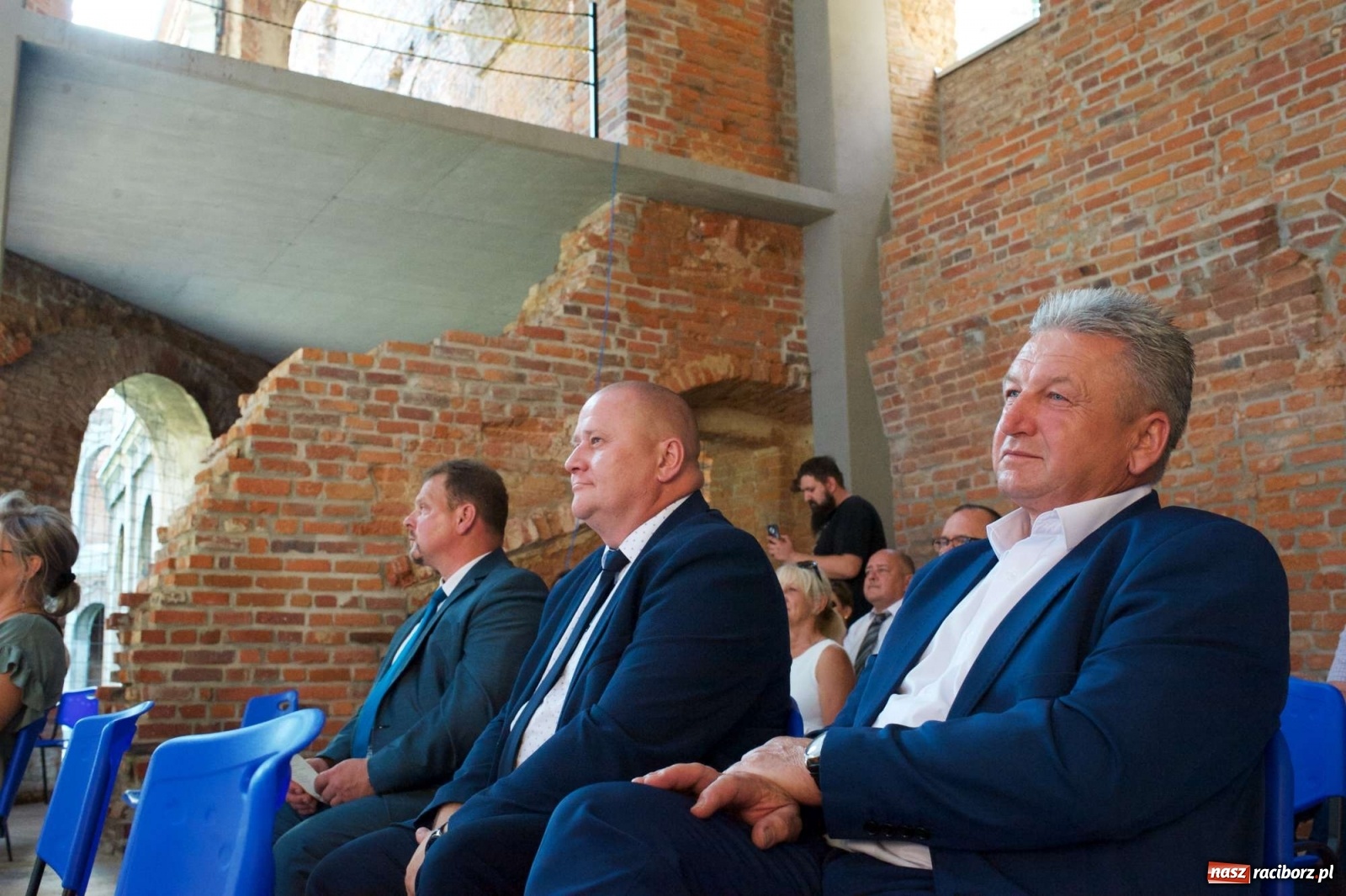 Zdjęcie w galerii na portalu naszraciborz.pl: Rewitalizacja ruin zamku w Tworkowie na wideo wiadomości z regionu