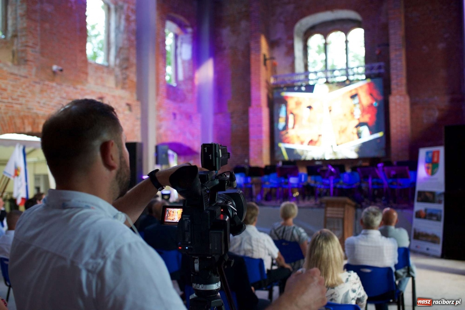 Zdjęcie w galerii na portalu naszraciborz.pl: Rewitalizacja ruin zamku w Tworkowie na wideo wiadomości z regionu