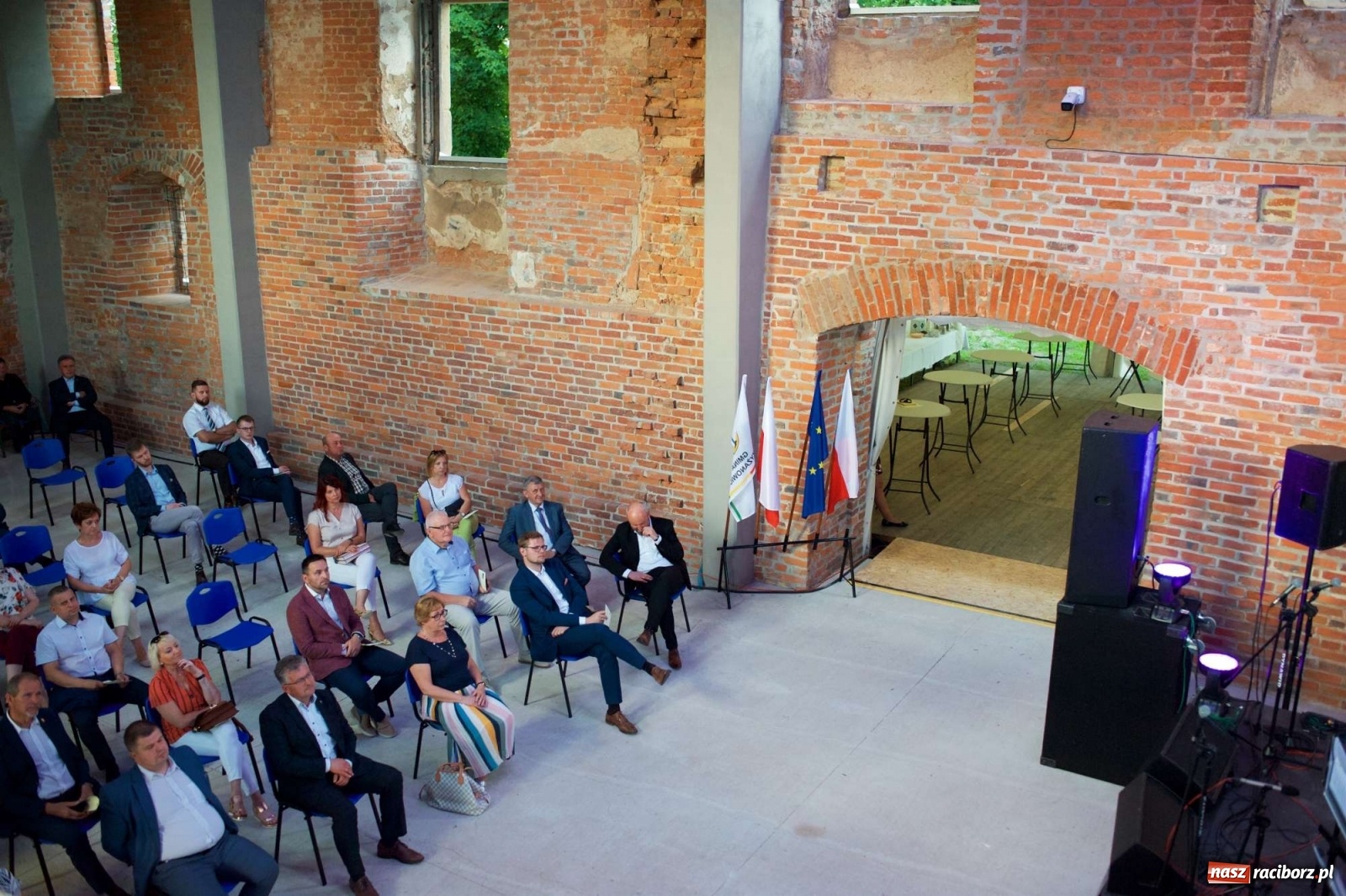 Zdjęcie w galerii na portalu naszraciborz.pl: Rewitalizacja ruin zamku w Tworkowie na wideo wiadomości z regionu