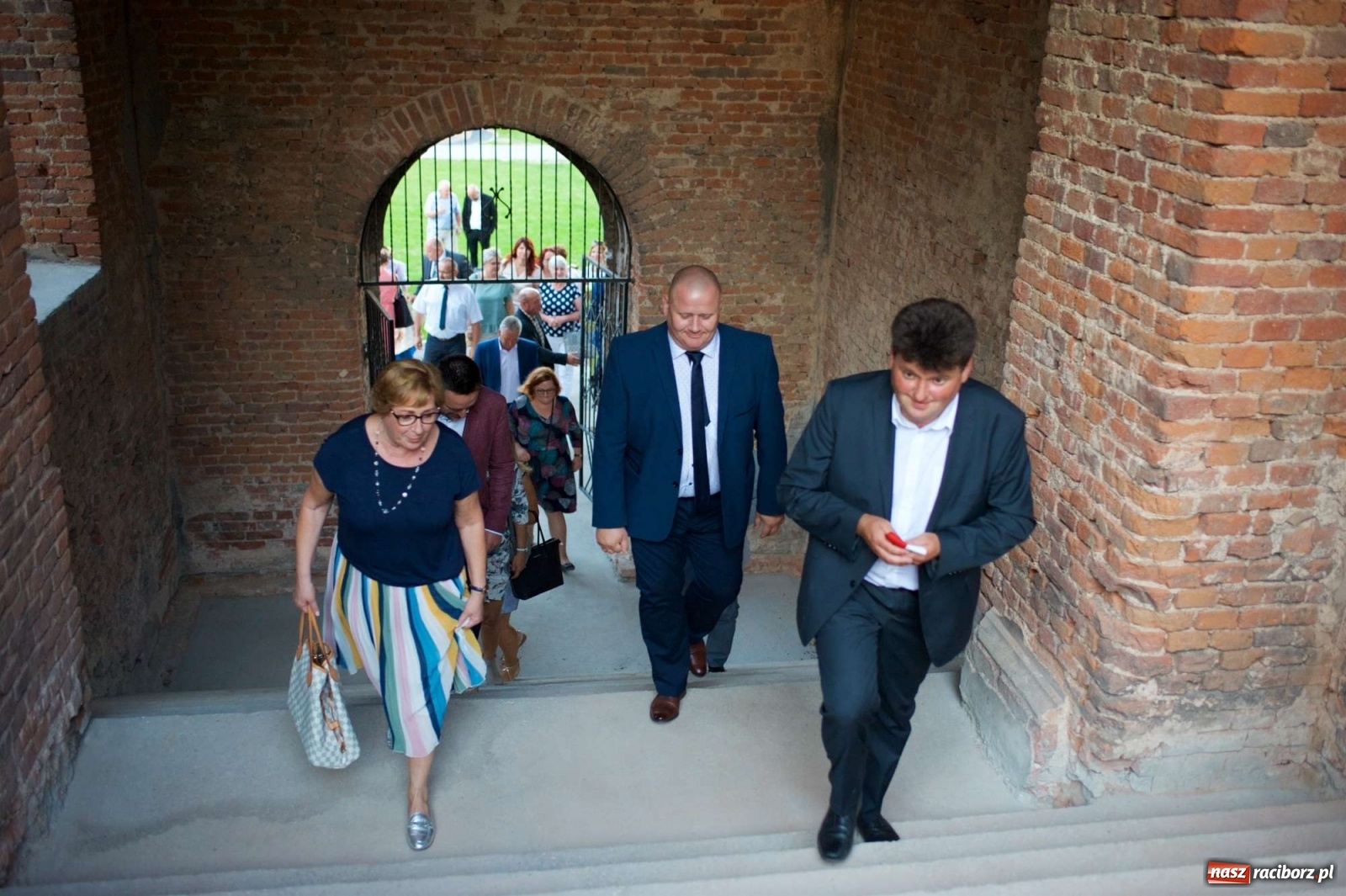 Zdjęcie w galerii na portalu naszraciborz.pl: Rewitalizacja ruin zamku w Tworkowie na wideo wiadomości z regionu