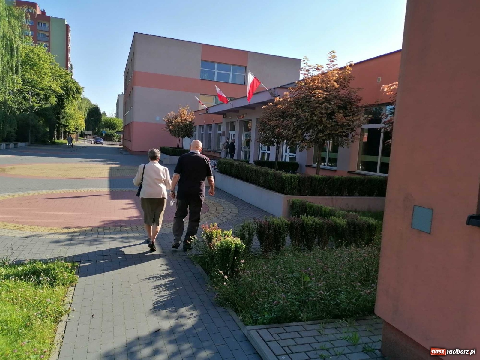Zdjęcie w galerii na portalu naszraciborz.pl: Frekwencja w Raciborzu i powiecie raciborskim [na godz. 12.00]. Jest wyższa niż 28 czerwca! wiadomości z regionu