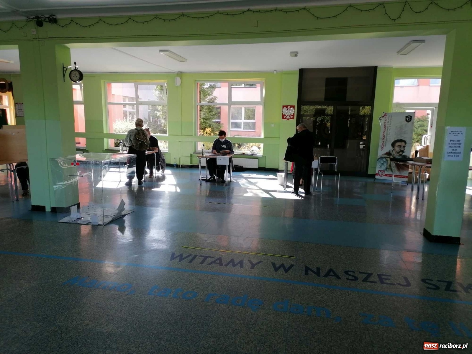 Zdjęcie w galerii na portalu naszraciborz.pl: Frekwencja w Raciborzu i powiecie raciborskim [na godz. 12.00]. Jest wyższa niż 28 czerwca! wiadomości z regionu