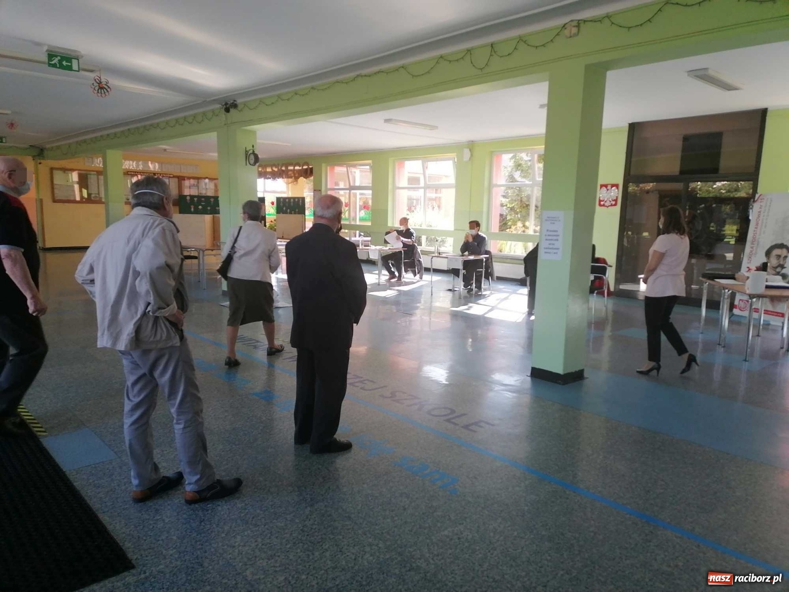 Zdjęcie w galerii na portalu naszraciborz.pl: Frekwencja w Raciborzu i powiecie raciborskim [na godz. 12.00]. Jest wyższa niż 28 czerwca! wiadomości z regionu