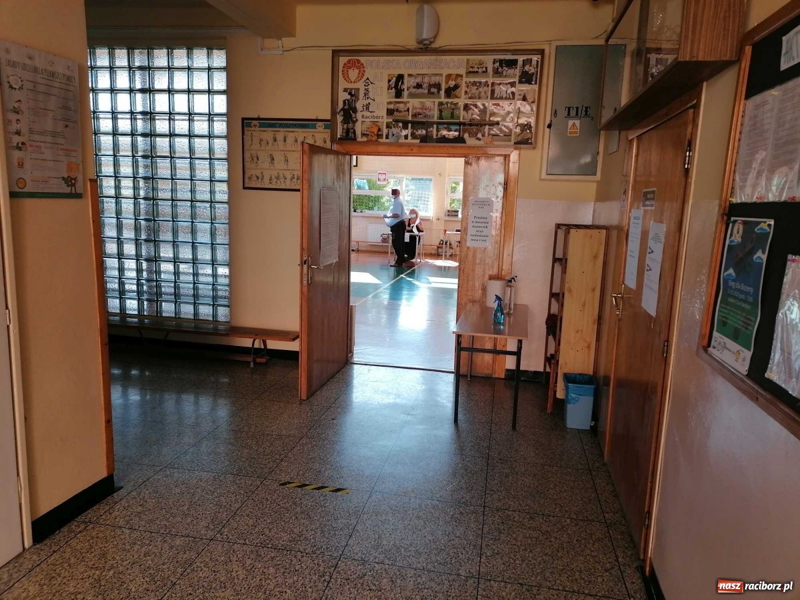 Zdjęcie w galerii na portalu naszraciborz.pl: Frekwencja w Raciborzu i powiecie raciborskim [na godz. 12.00]. Jest wyższa niż 28 czerwca! wiadomości z regionu