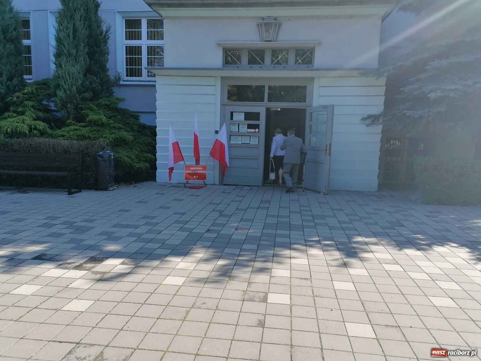 Zdjęcie w galerii na portalu naszraciborz.pl: Frekwencja w Raciborzu i powiecie raciborskim [na godz. 12.00]. Jest wyższa niż 28 czerwca! wiadomości z regionu