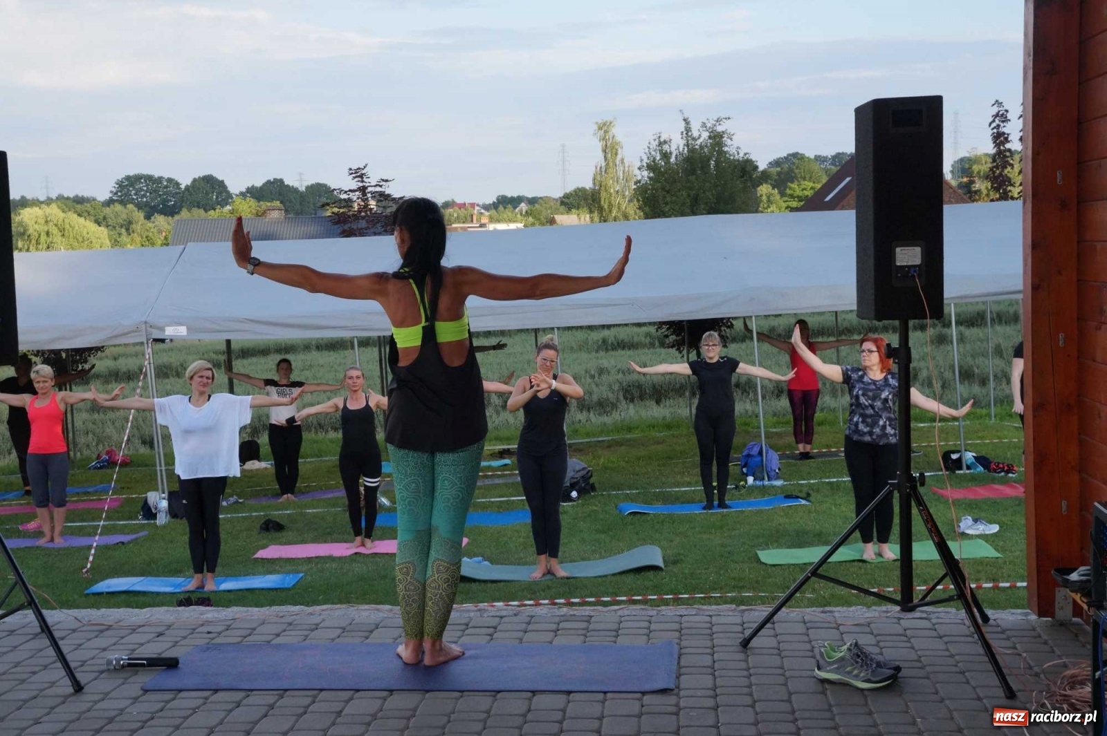Zdjęcie w galerii na portalu naszraciborz.pl: I Wieczorny Półmaraton Fitness w GOK Kornowac wiadomości z regionu