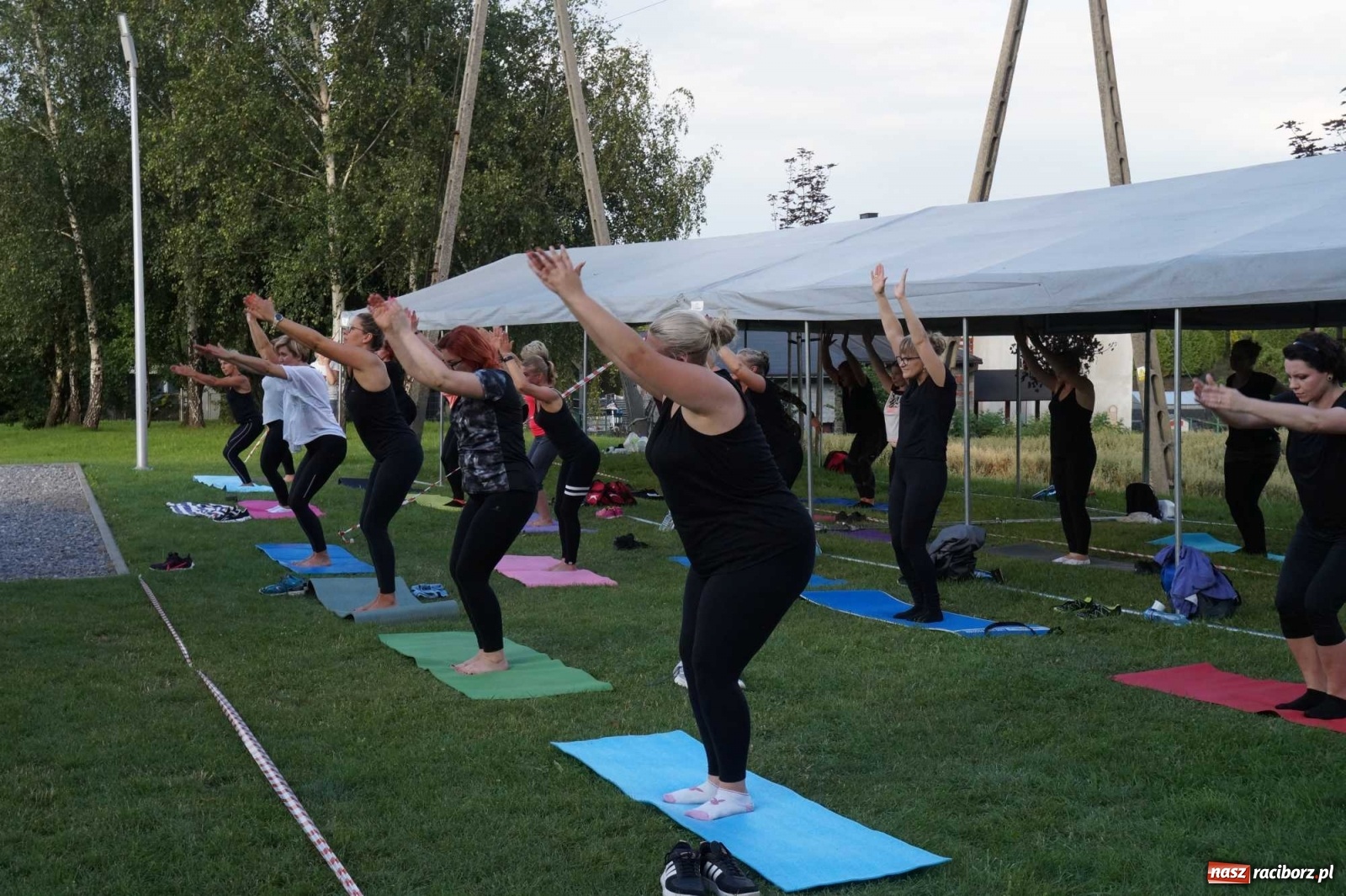 Zdjęcie w galerii na portalu naszraciborz.pl: I Wieczorny Półmaraton Fitness w GOK Kornowac wiadomości z regionu