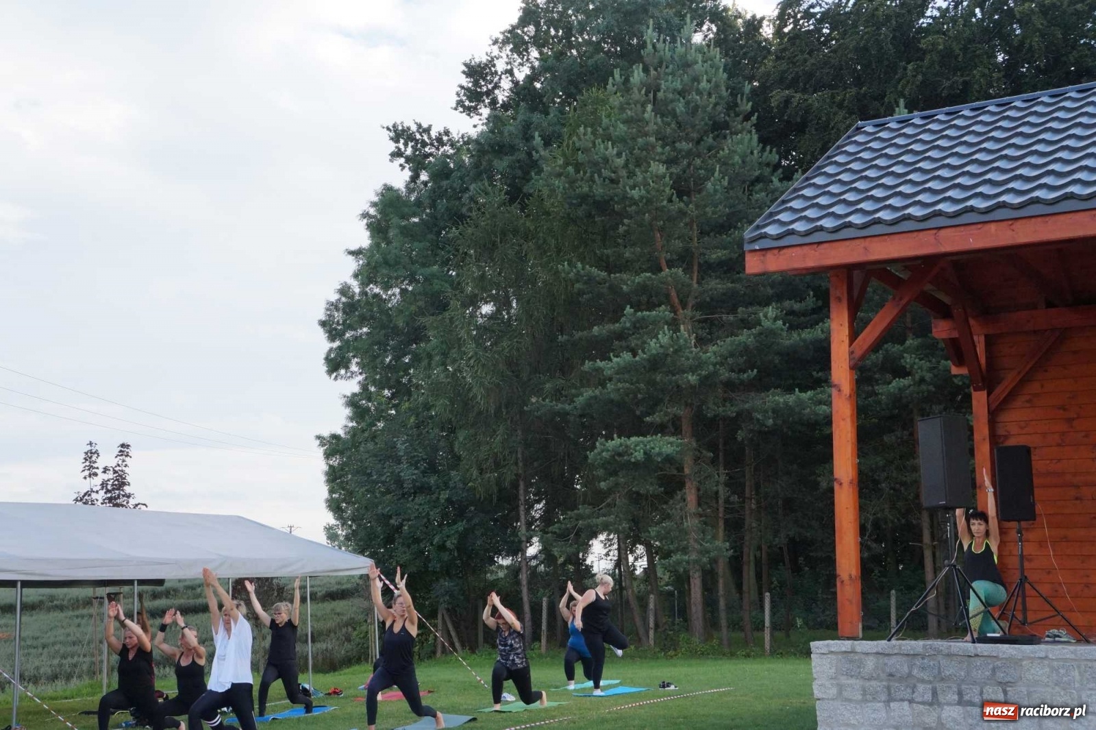 Zdjęcie w galerii na portalu naszraciborz.pl: I Wieczorny Półmaraton Fitness w GOK Kornowac wiadomości z regionu