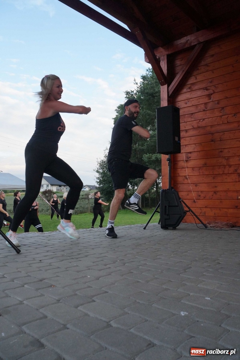 Zdjęcie w galerii na portalu naszraciborz.pl: I Wieczorny Półmaraton Fitness w GOK Kornowac wiadomości z regionu