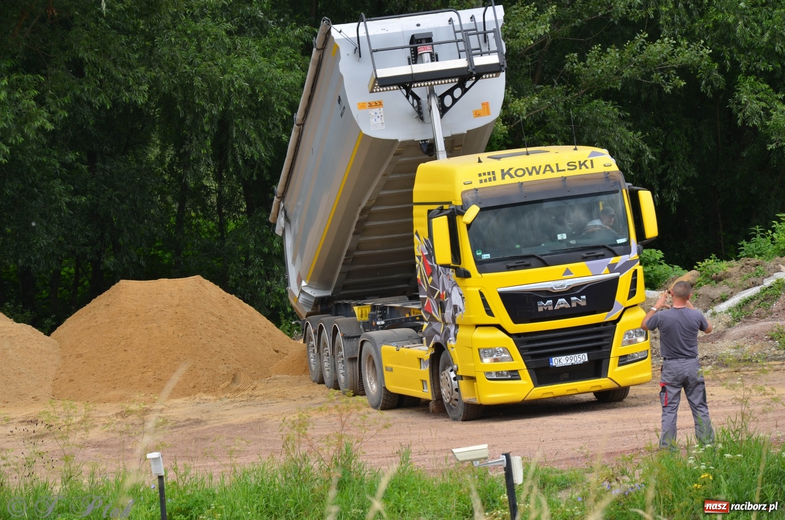 Zdjęcie w galerii na portalu naszraciborz.pl: Przy moście kolejowym na Markowice powstaje wiadukt [FOTO] wiadomości z regionu