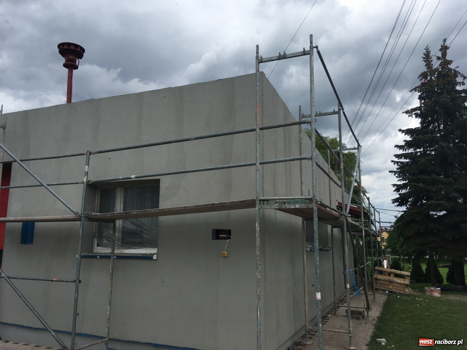 Zdjęcie w galerii na portalu naszraciborz.pl: Budynki w Gminie Rudnik przechodzą termomodernizację wiadomości z regionu