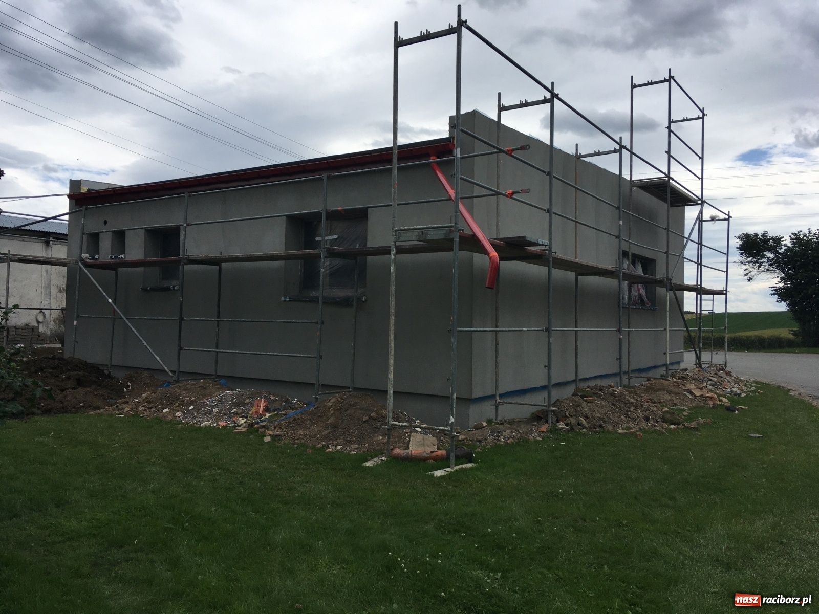 Zdjęcie w galerii na portalu naszraciborz.pl: Budynki w Gminie Rudnik przechodzą termomodernizację wiadomości z regionu