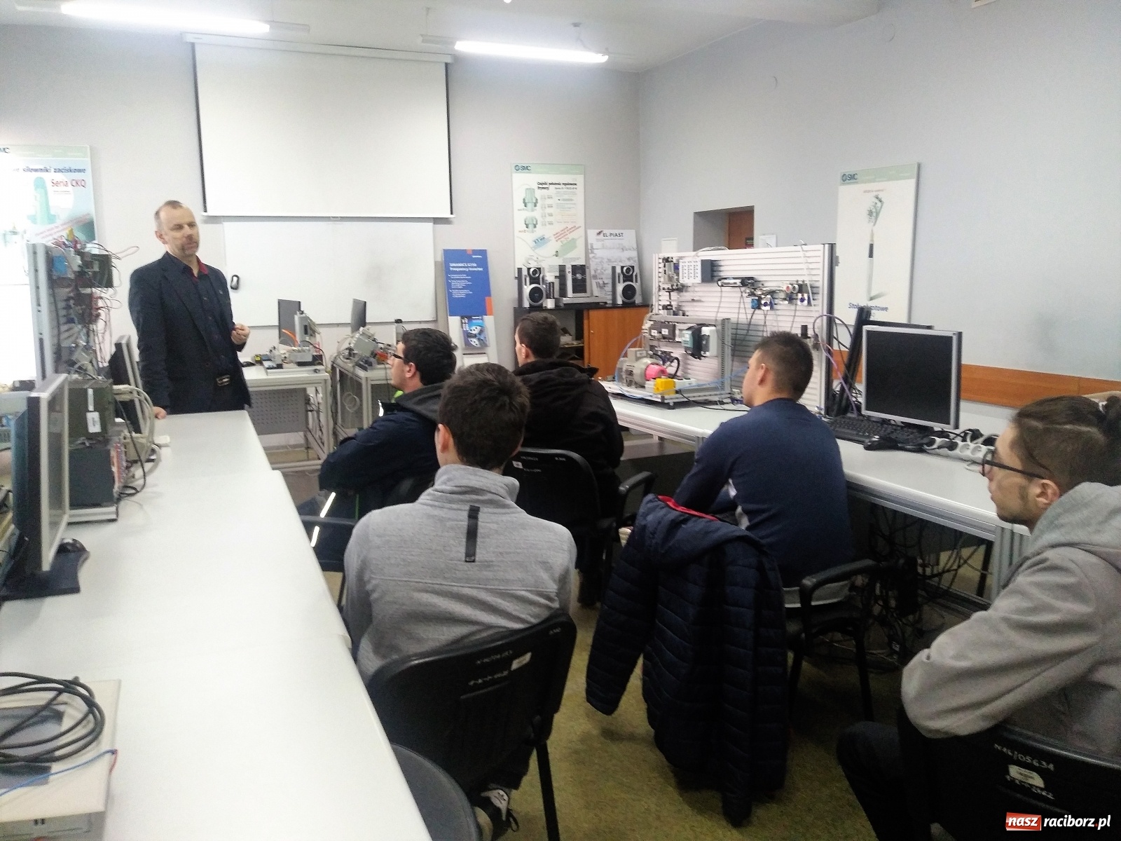 Zdjęcie w galerii na portalu naszraciborz.pl: Automatyka i Robotyka. Bezpłatne studia inżynierskie w PWSZ w Raciborzu wiadomości z regionu