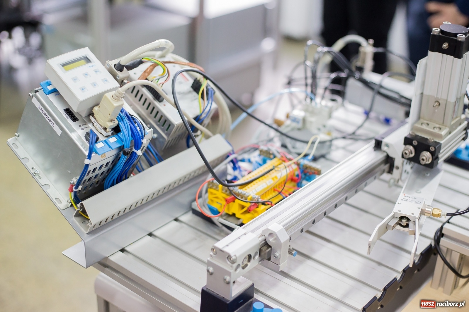 Zdjęcie w galerii na portalu naszraciborz.pl: Automatyka i Robotyka. Bezpłatne studia inżynierskie w PWSZ w Raciborzu wiadomości z regionu