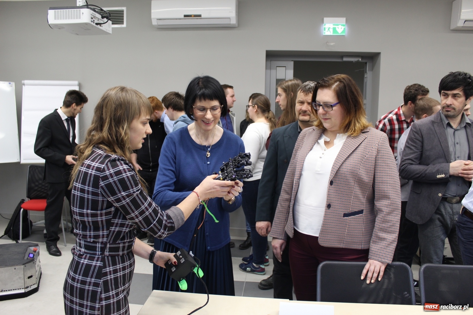 Zdjęcie w galerii na portalu naszraciborz.pl: Automatyka i Robotyka. Bezpłatne studia inżynierskie w PWSZ w Raciborzu wiadomości z regionu